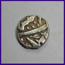 Indore State 1/8 Rupee Malharnagar Sunface With Dot On Forehead - Silver Coin