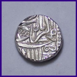 Akbar Mahmudi Mulher Mint Silver Mughal Coin